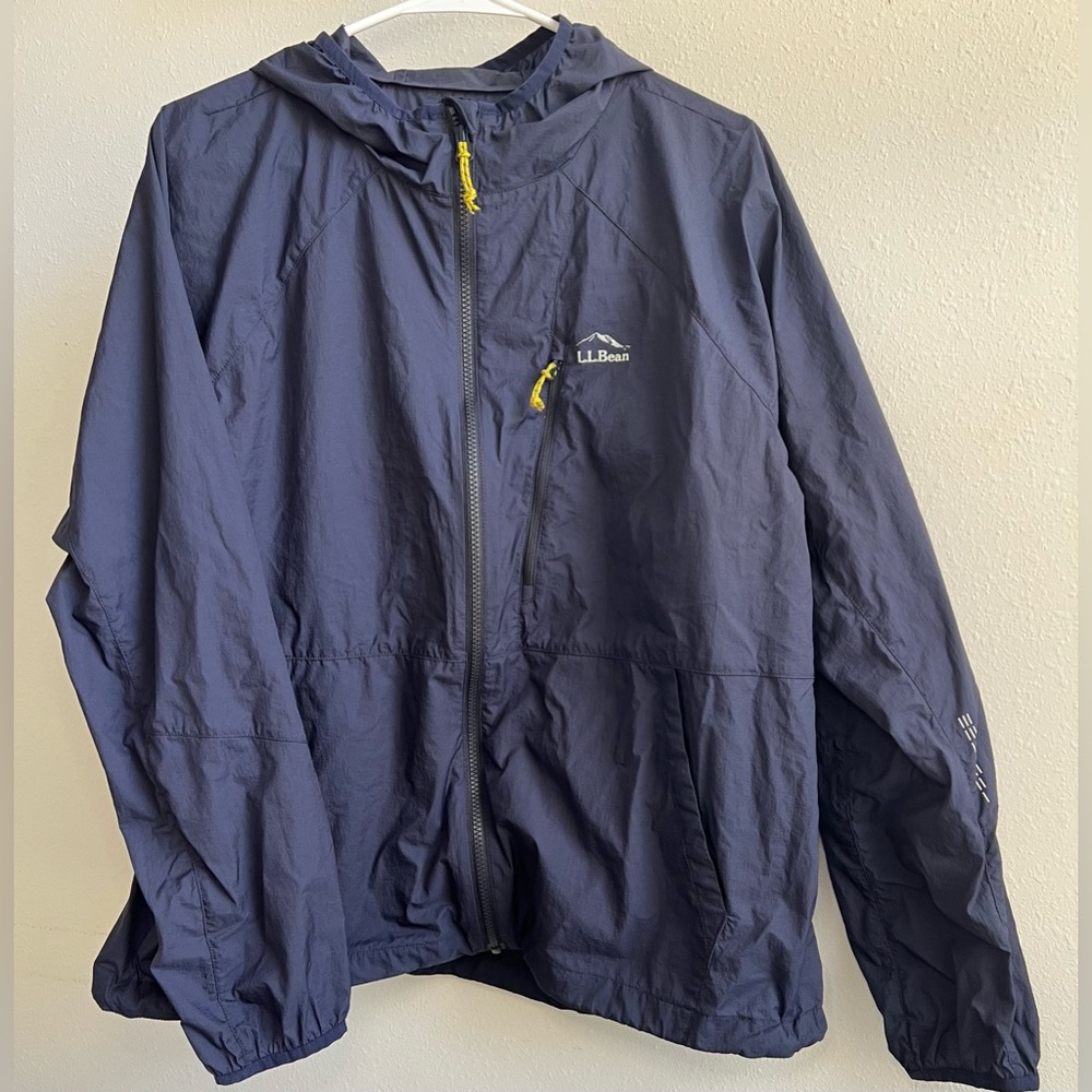 L.L. Bean Women’s Navy Airshield Windbreaker